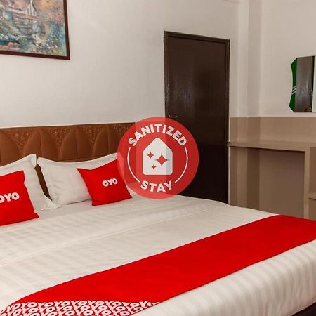 Oyo 89851 Leila Hotel SDK Esterno foto