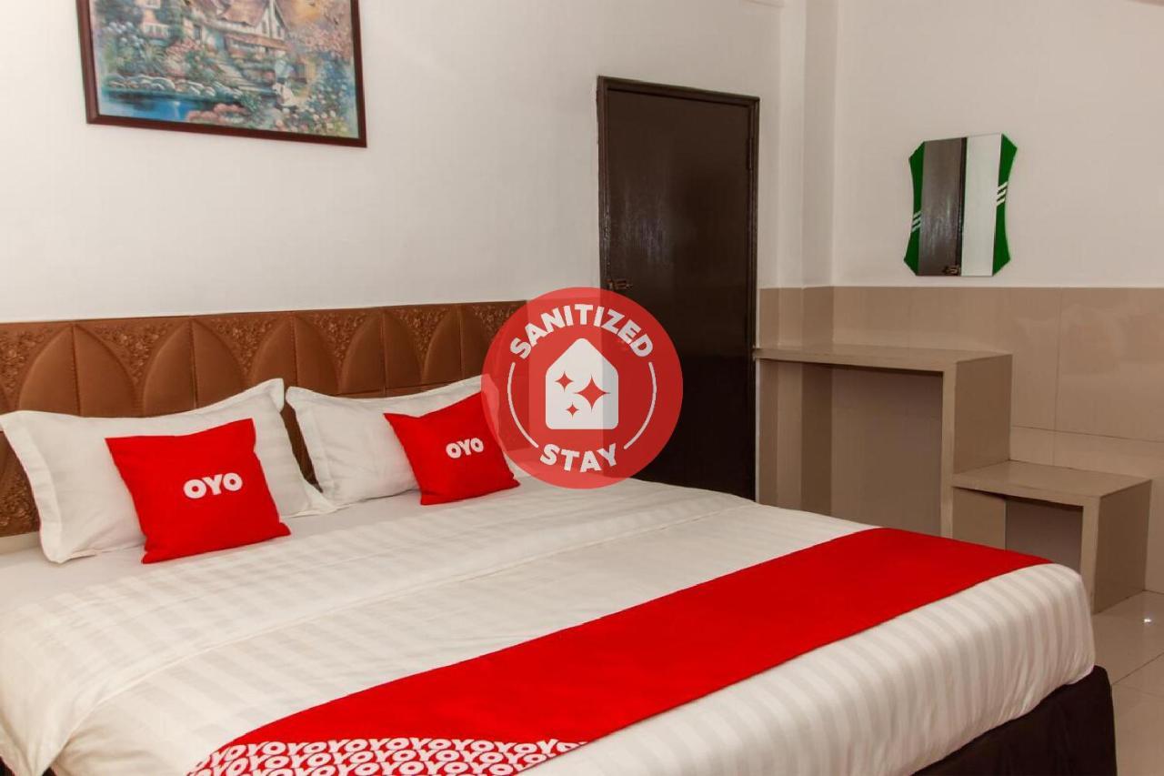 Oyo 89851 Leila Hotel SDK Esterno foto