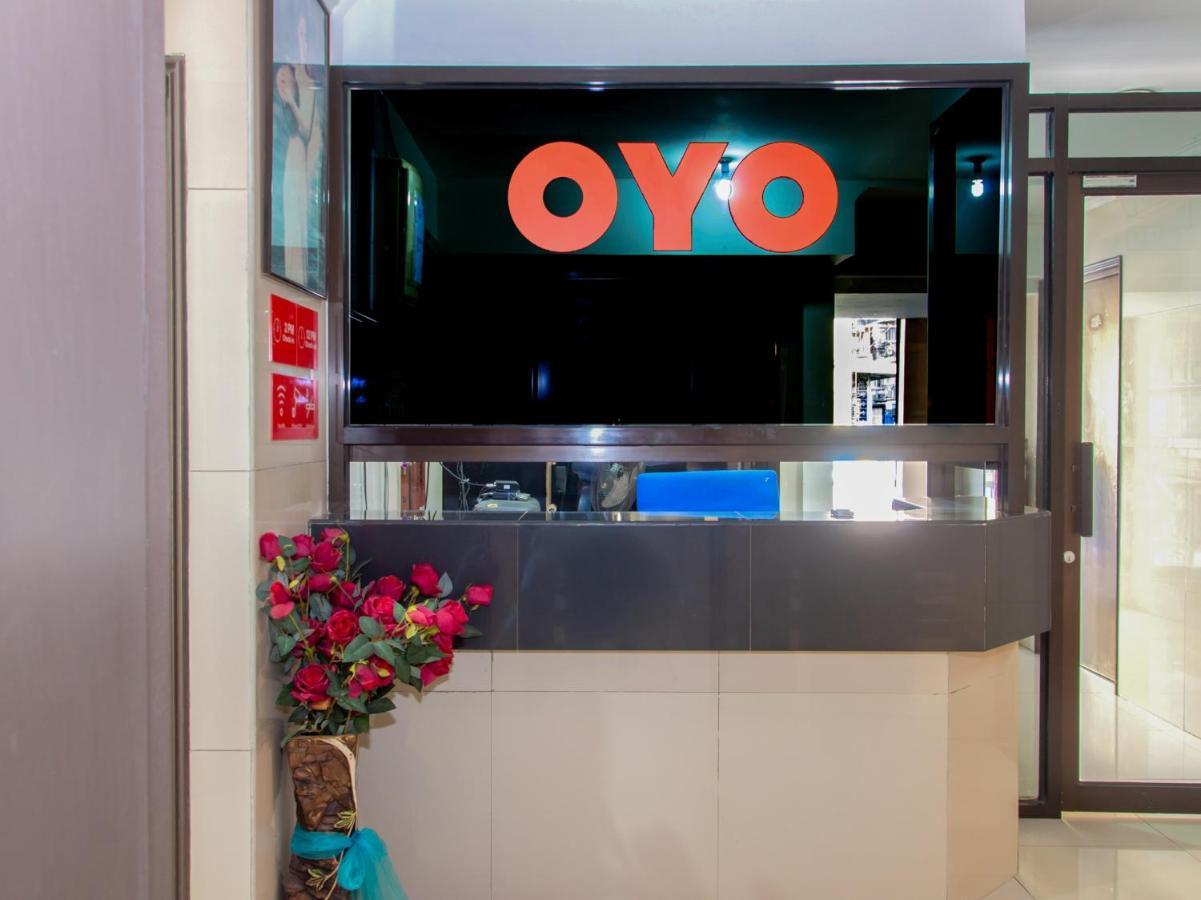 Oyo 89851 Leila Hotel SDK Esterno foto
