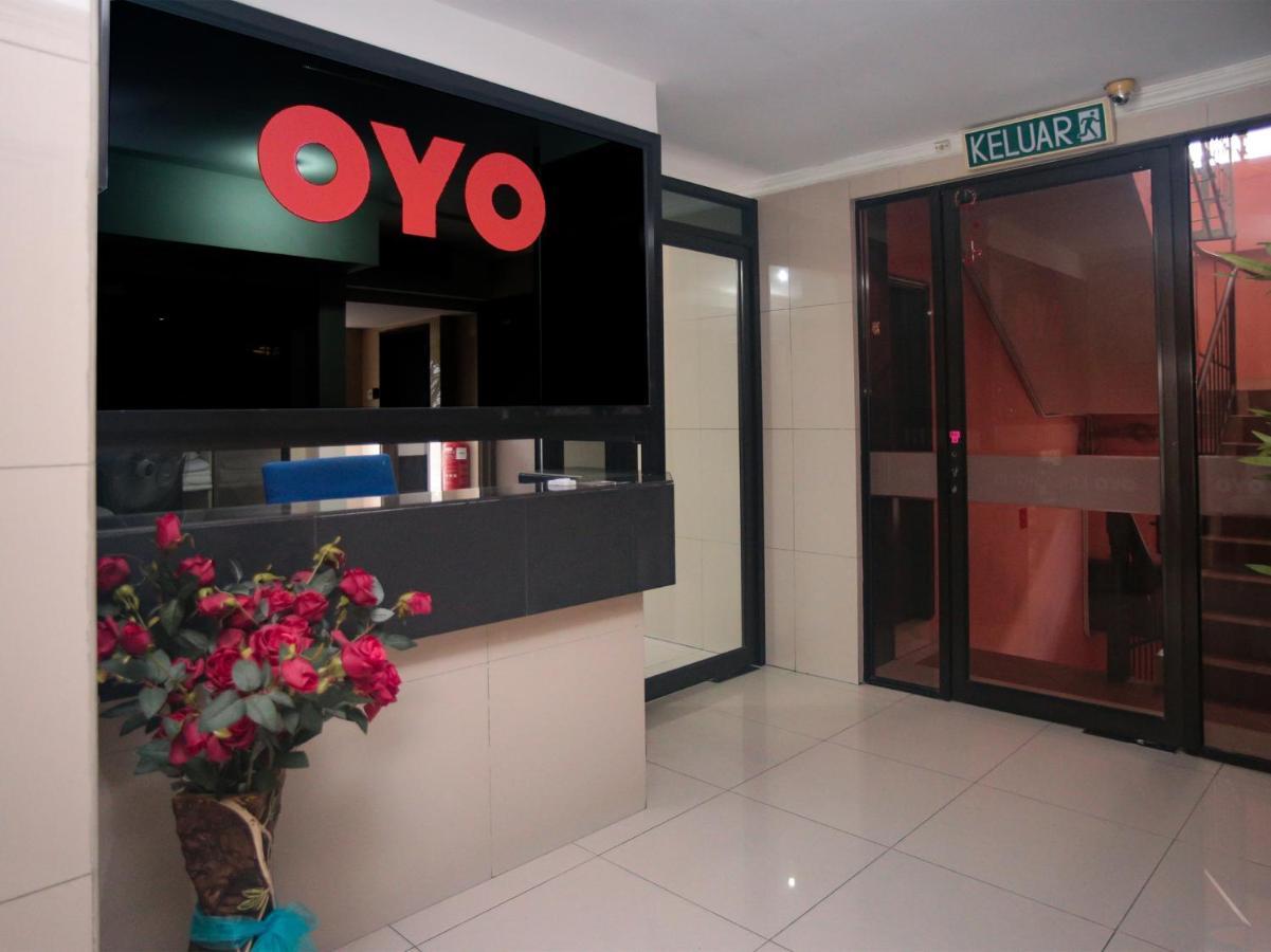 Oyo 89851 Leila Hotel SDK Esterno foto
